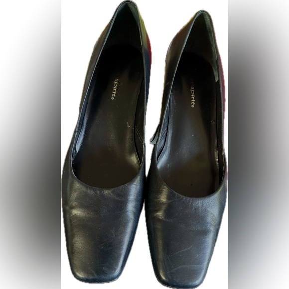 EASY SPIRIT Navy Blue heels. Classic style low heels comfort Size 7 Gently Used - Picture 2 of 4
